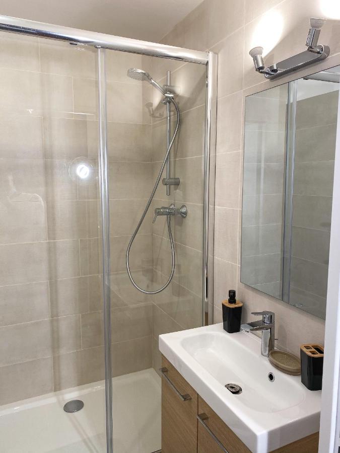 Luxueux Appartement Evry Centre - Parking - Rer A 10 Min Courcouronnes Εξωτερικό φωτογραφία